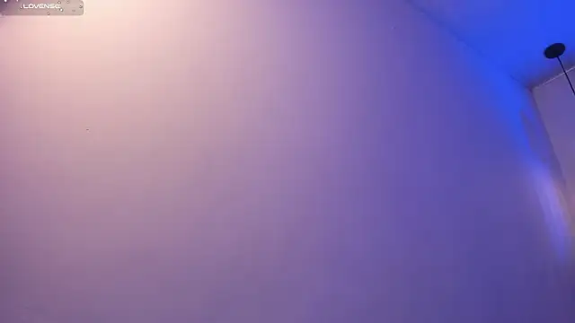 dolly zoe online show from August 7, 2026, 5:31 am
