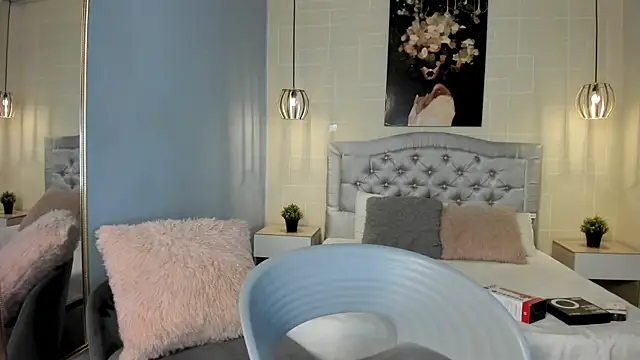 ayshel   online show from December 28, 2024, 4:19 am