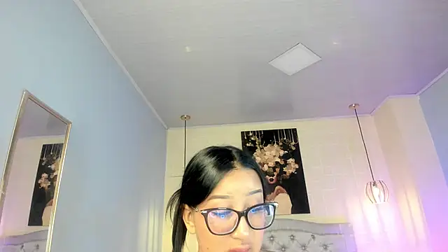 ayshel   online show from January 8, 2025, 4:34 am