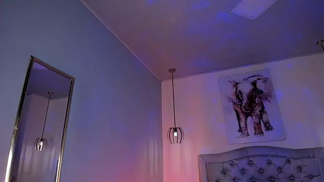 ayshel   online show from February 18, 2026, 7:10 pm