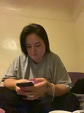 Snapshot of xocrybaby chatting on October 27, 2025, 12:31 pm xocrybaby online show from October 27, 2025, 12:31 pm