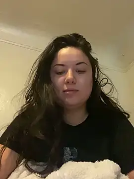 Snapshot of xocrybaby chatting on December 13, 2025, 7:53 pm xocrybaby online show from December 13, 2025, 7:53 pm