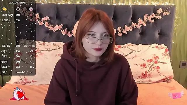 AliceLanley online show from October 1, 2025, 12:11 pm