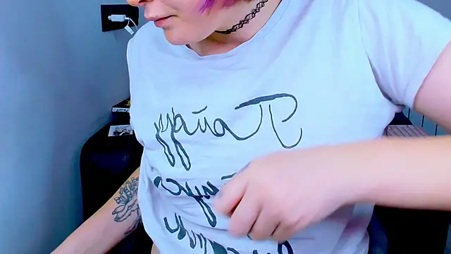 Snapshot of dollmore chatting on September 26, 2025, 5:33 am dollmore online show from September 26, 2025, 5:33 am