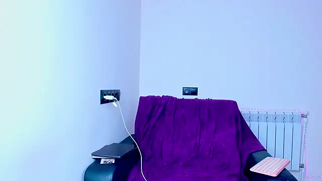 Snapshot of dollmore chatting on September 27, 2025, 6:07 am dollmore online show from September 27, 2025, 6:07 am