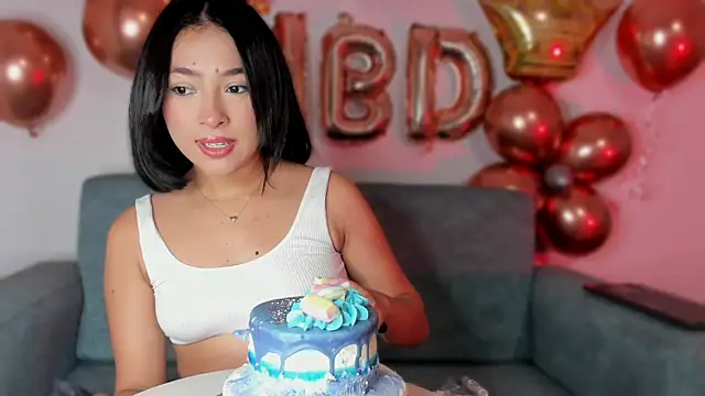 valerycolins online show from November 15, 2025, 3:04 am