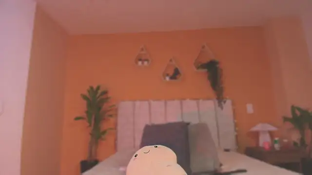 valerycolins online show from July 18, 2026, 1:43 am