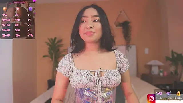valerycolins online show from July 27, 2026, 2:29 am