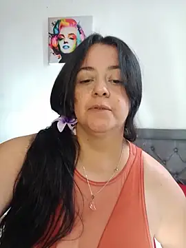 lucia vonne  online show from July 23, 2026, 6:17 pm