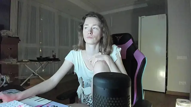 ooksiiii online show from May 15, 2026, 11:12 pm