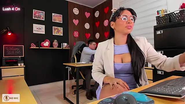 Snapshot of Office_Naughty_Girl chatting on February 21, 2025, 10:15 pm Office Naughty Girl online show from February 21, 2025, 10:15 pm