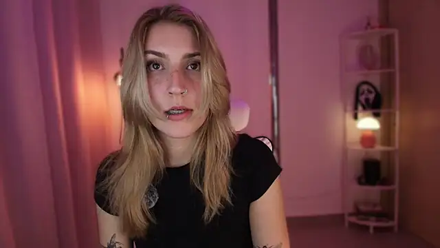 Snapshot of Dakotaa_ chatting on December 3, 2025, 4:31 am Dakotaa online show from December 3, 2025, 4:31 am