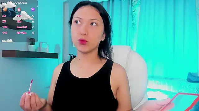 CoralineRicce  online show from January 30, 2025, 5:41 am