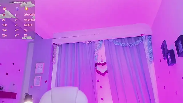 CoralineRicce  online show from March 11, 2025, 5:38 am