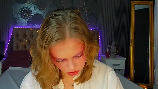 DellaRowe online show from December 10, 2024, 1:22 pm