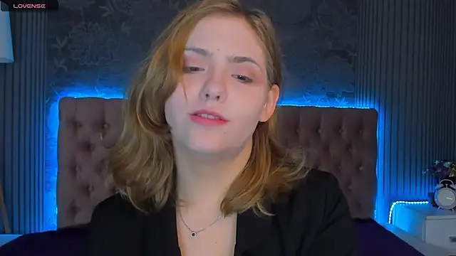 DellaRowe online show from November 18, 2025, 6:18 am