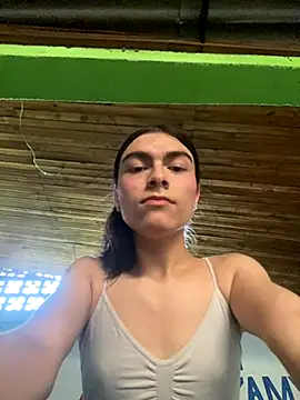 valendoll online show from September 24, 2025, 8:45 pm