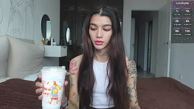 Snapshot of vinkitinkii chatting on October 13, 2025, 6:57 am vinkitinkii online show from October 13, 2025, 6:57 am