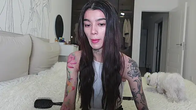 vinkitinkii online show from November 19, 2025, 5:40 am