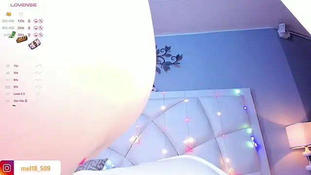 MelanieKlaus online show from December 27, 2024, 3:04 pm