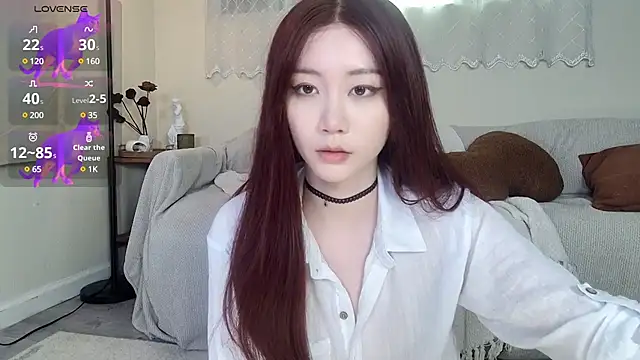 Snapshot of 030_VIVI chatting on March 1, 2025, 5:20 am 030 VIVI online show from March 1, 2025, 5:20 am