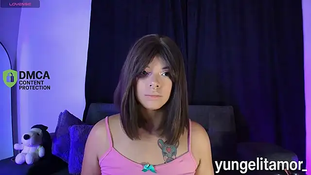 yungelitamor  online show from February 19, 2026, 5:25 am