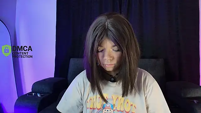 yungelitamor  online show from March 12, 2026, 5:24 am