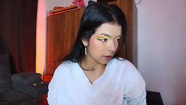 Snapshot of yungelitamor_ chatting on July 12, 2026, 5:42 am yungelitamor online show from July 12, 2026, 5:42 am