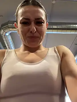 Snapshot of petrouchkaaa_ chatting on January 13, 2025, 9:52 am petrouchkaaa online show from January 13, 2025, 9:52 am