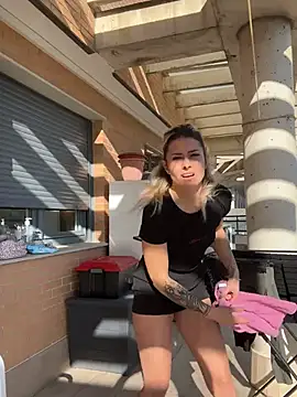 Snapshot of petrouchkaaa_ chatting on January 23, 2025, 10:11 am petrouchkaaa online show from January 23, 2025, 10:11 am