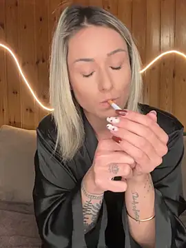 petrouchkaaa  online show from February 23, 2026, 11:40 am