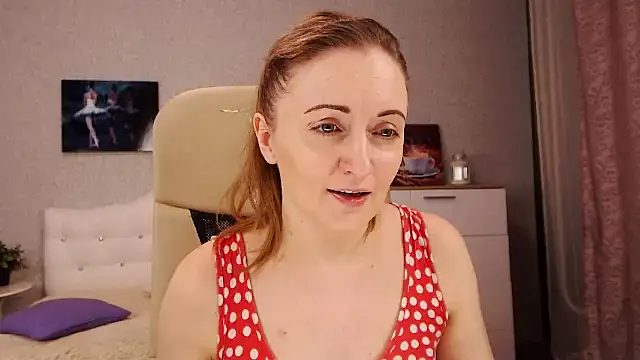 BettyFootFetish online show from February 8, 2025, 11:55 am