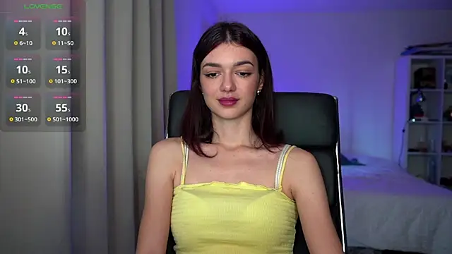 Snapshot of olivia_jeas chatting on October 15, 2025, 11:16 pm olivia jeas online show from October 15, 2025, 11:16 pm