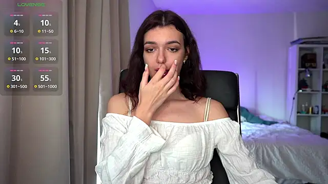 Snapshot of olivia_jeas chatting on October 22, 2025, 9:14 pm olivia jeas online show from October 22, 2025, 9:14 pm