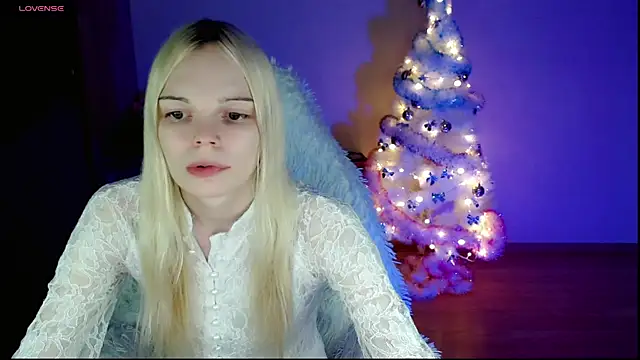 Emily Nyaffee online show from December 26, 2024, 10:20 pm