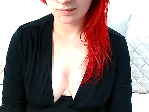 Snapshot of Cristina_foryou chatting on April 9, 2026, 8:47 pm Cristina foryou online show from April 9, 2026, 8:47 pm