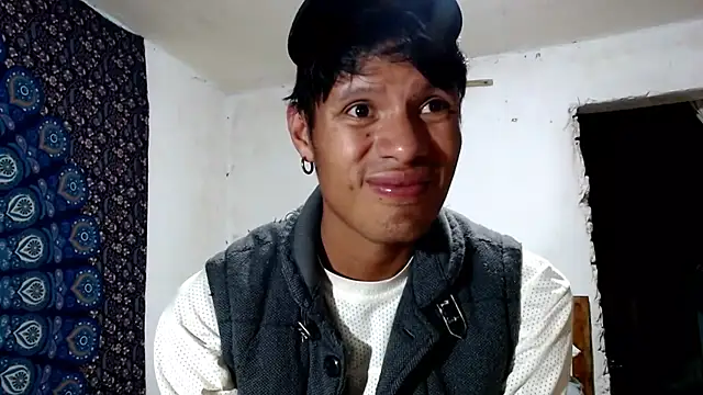 Tylerfordxxx online show from November 15, 2025, 12:19 am