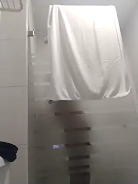 Snapshot of Renooo04 chatting on February 6, 2026, 5:01 am Renooo04 online show from February 6, 2026, 5:01 am