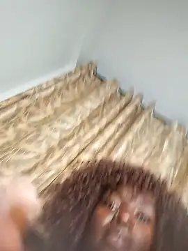 hornycreamybabe online show from September 30, 2025, 12:15 am