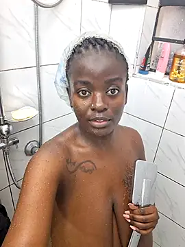 Snapshot of hornycreamybabe chatting on March 27, 2026, 8:48 am hornycreamybabe online show from March 27, 2026, 8:48 am