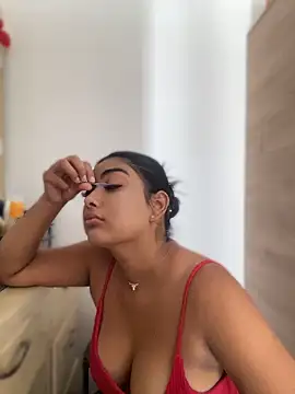 NatashaBrown12 online show from May 1, 2026, 2:43 pm