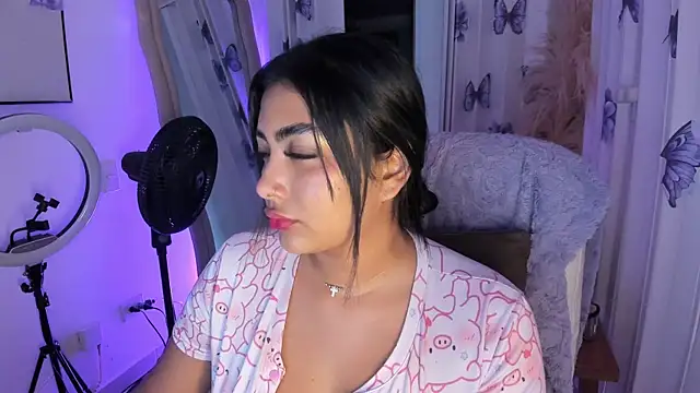 NatashaBrown12 online show from June 10, 2026, 10:08 pm