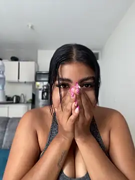 NatashaBrown12 online show from June 22, 2026, 1:19 pm