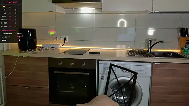 MissLovex online show from March 27, 2026, 2:17 am