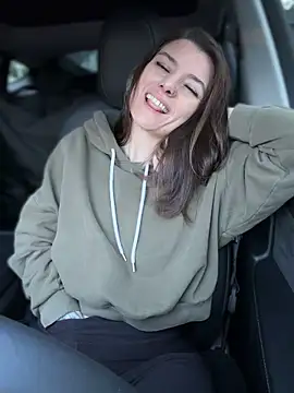 LadyLena1 online show from December 19, 2025, 4:14 pm