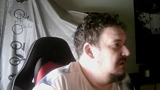 porkorossy online show from May 4, 2026, 8:54 am