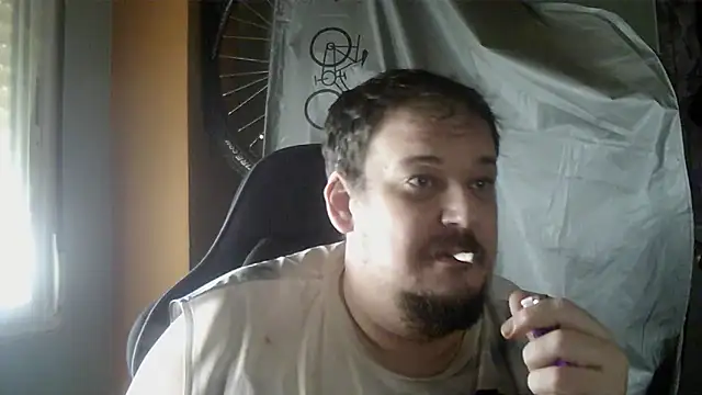 porkorossy online show from May 7, 2026, 7:36 am