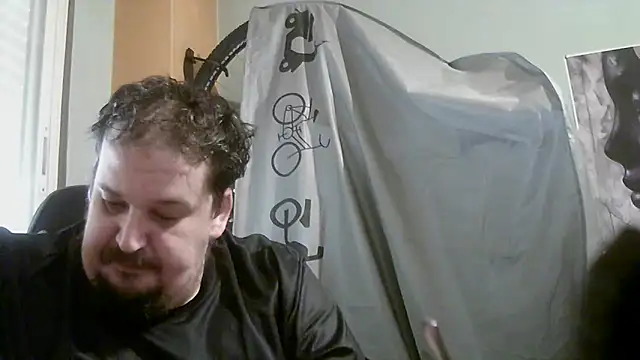 Snapshot of porkorossy chatting on May 20, 2026, 9:48 am porkorossy online show from May 20, 2026, 9:48 am