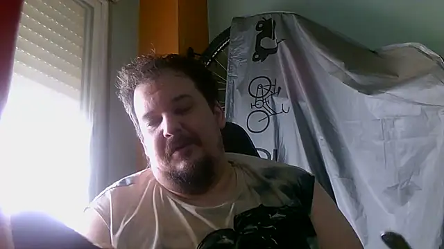 Snapshot of porkorossy chatting on May 23, 2026, 8:07 am porkorossy online show from May 23, 2026, 8:07 am