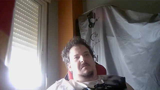 Snapshot of porkorossy chatting on June 11, 2026, 7:17 am porkorossy online show from June 11, 2026, 7:17 am